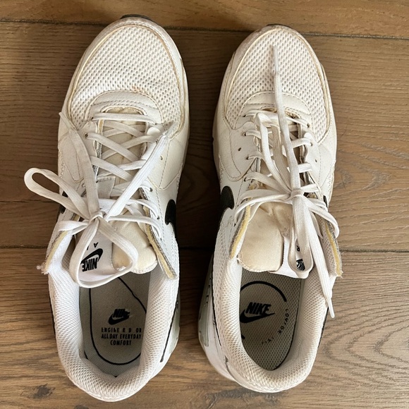 basically new air max’s worn twice - Picture 5 of 5